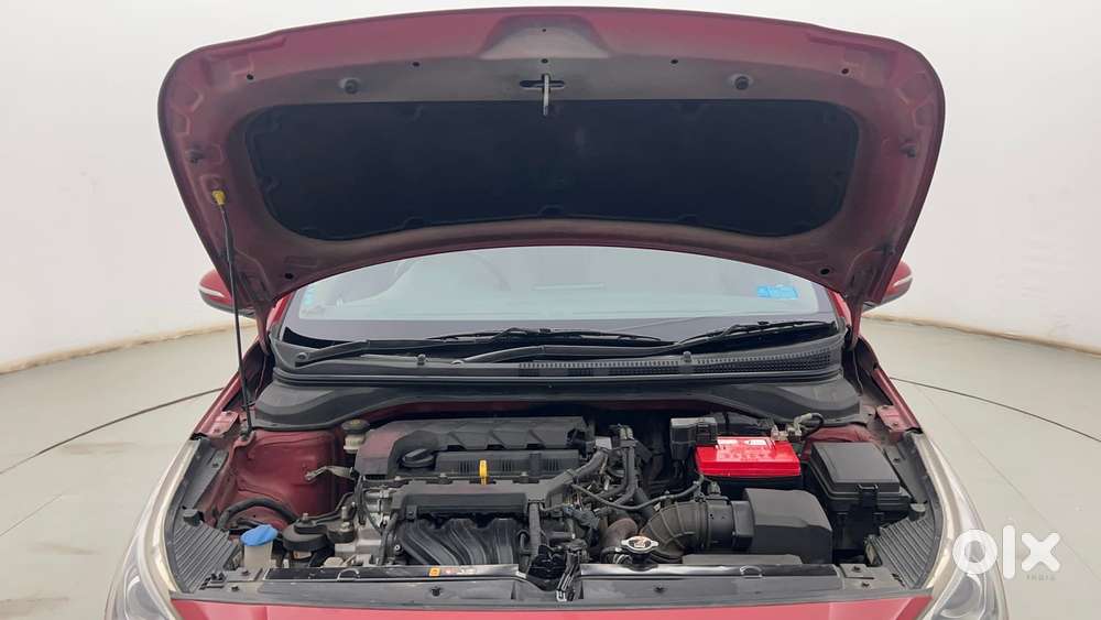 Hyundai Verna 1.5 Sx Ivt, 2022, Petrol