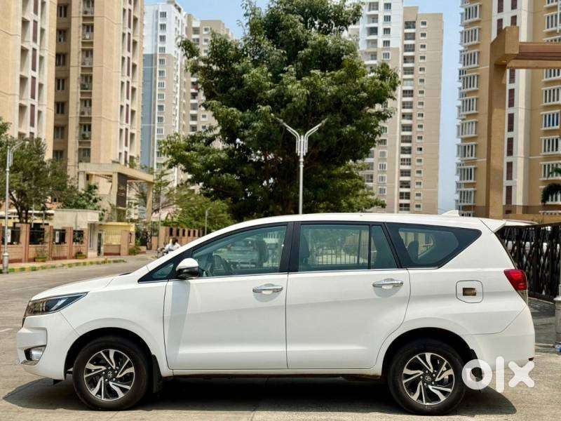 Toyota Innova Crysta 2.4 V 7 Str, 2023, Diesel