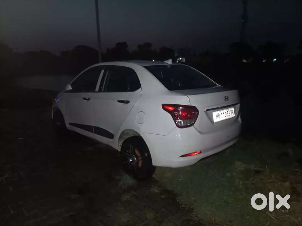 Hyundai Xcent 2015