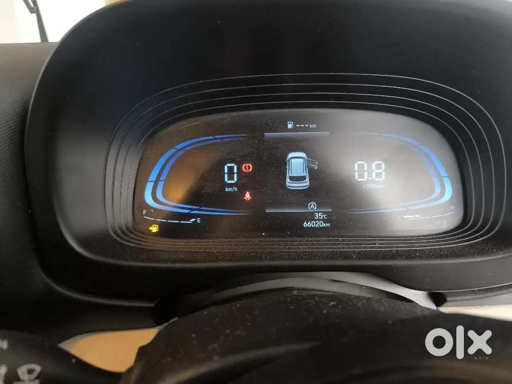 Hyundai Venue 2023 Diesel 66000 Km Driven