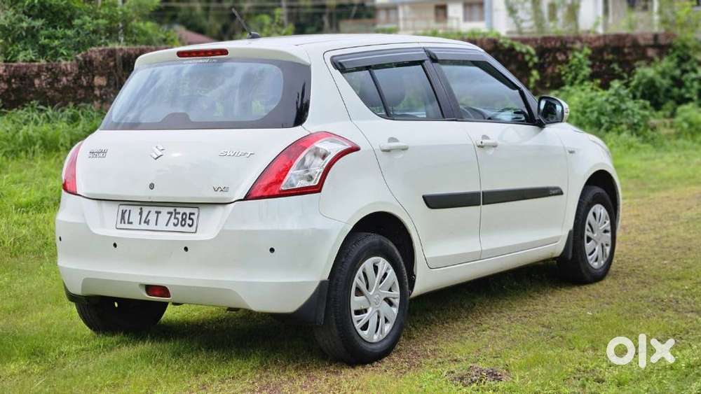 Maruti Suzuki Swift Vxi, 2016, Petrol