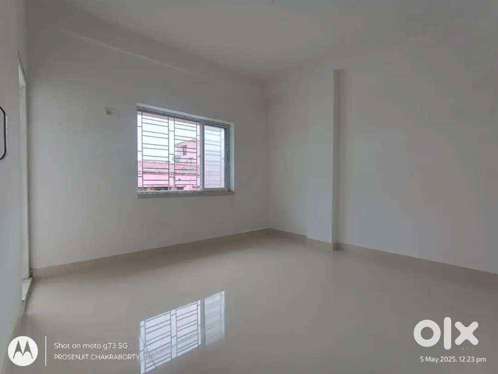 BHK ready flat in Sodepur only lakhs For Sale: Houses