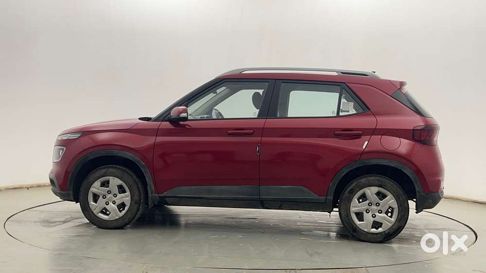 Hyundai Venue 1.2 S Plus, 2022, Petrol