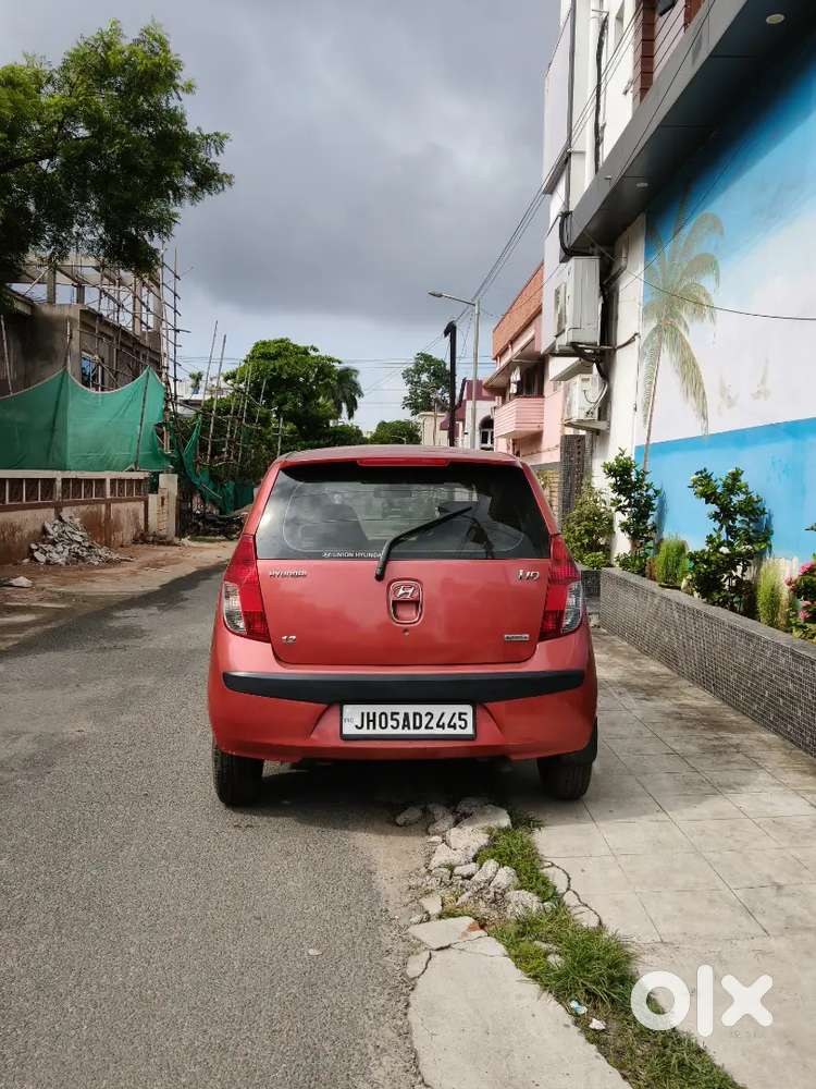 Hyundai I10 Sportz 1.2 Petrol  2010  70,000 Km  Well Maintained