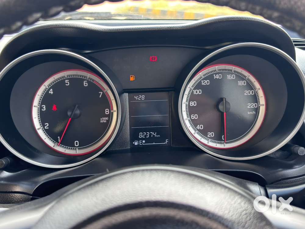 Maruti Suzuki Swift Vxi Optional, 2021, Petrol