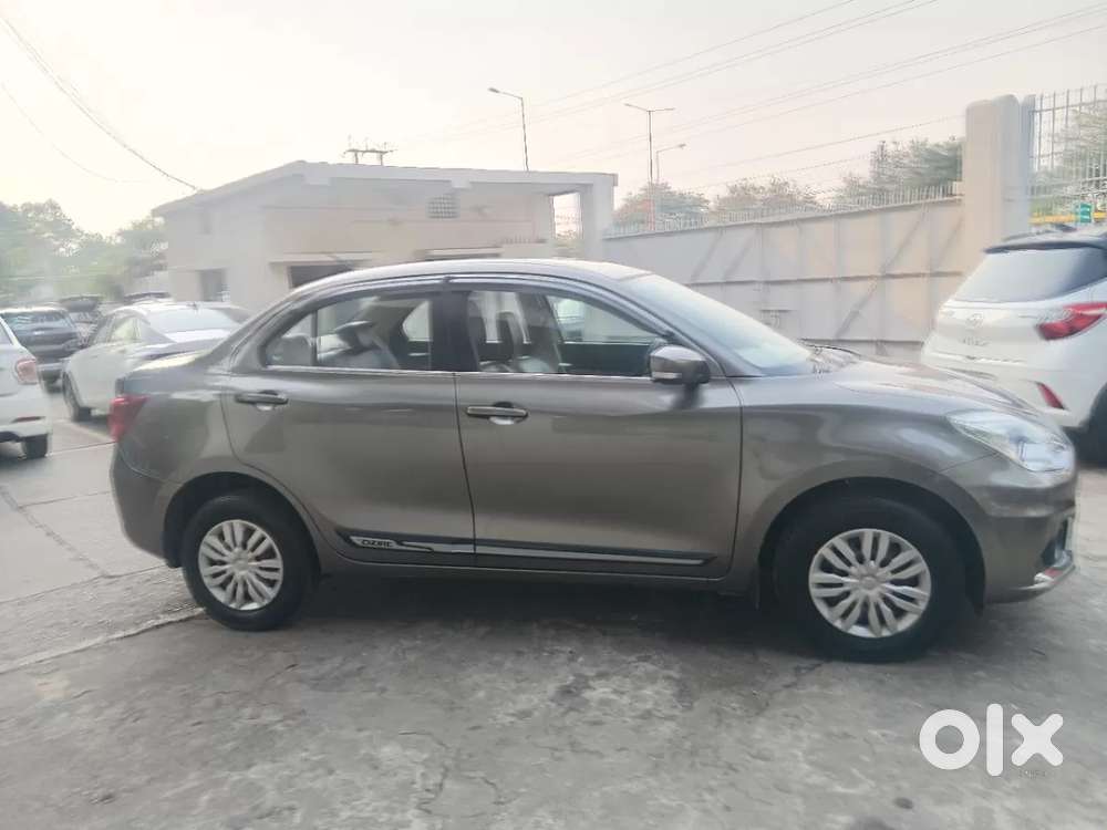 Maruti Suzuki Swift Dzire Vxi, 2020, Petrol