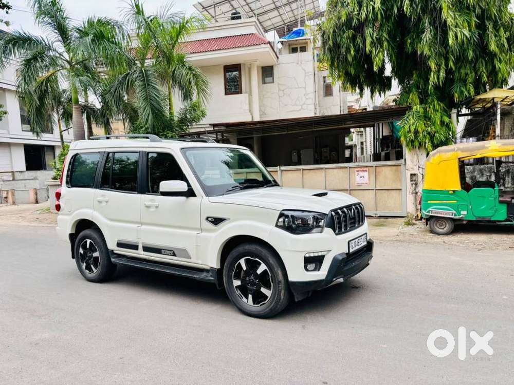 Mahindra Scorpio Classic 2.2 S 11 Mt 7 Str, 2023, Diesel
