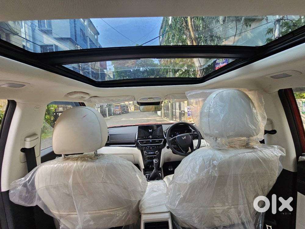 Mahindra Xuv 3xo Ax7l Petrol Mt, 2025, Petrol