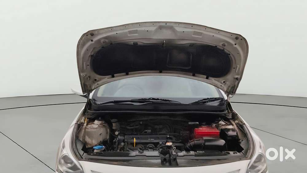 Hyundai Verna 1.6 Vtvt Sx, 2017, Petrol
