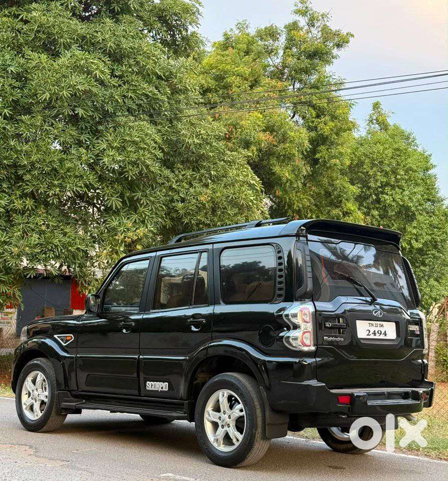 Mahindra Scorpio S10, 2015, Diesel