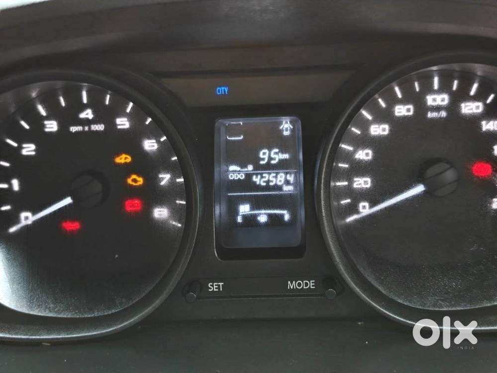 Tata Tiago 1.2 Revotron Xt (o), 2017, Petrol