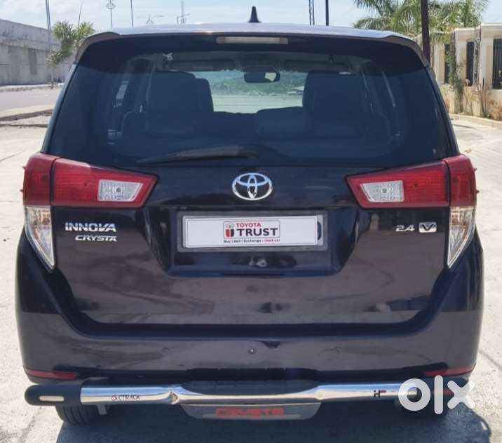 Toyota Innova Crysta 2.4 V 8 Str, 2017, Diesel