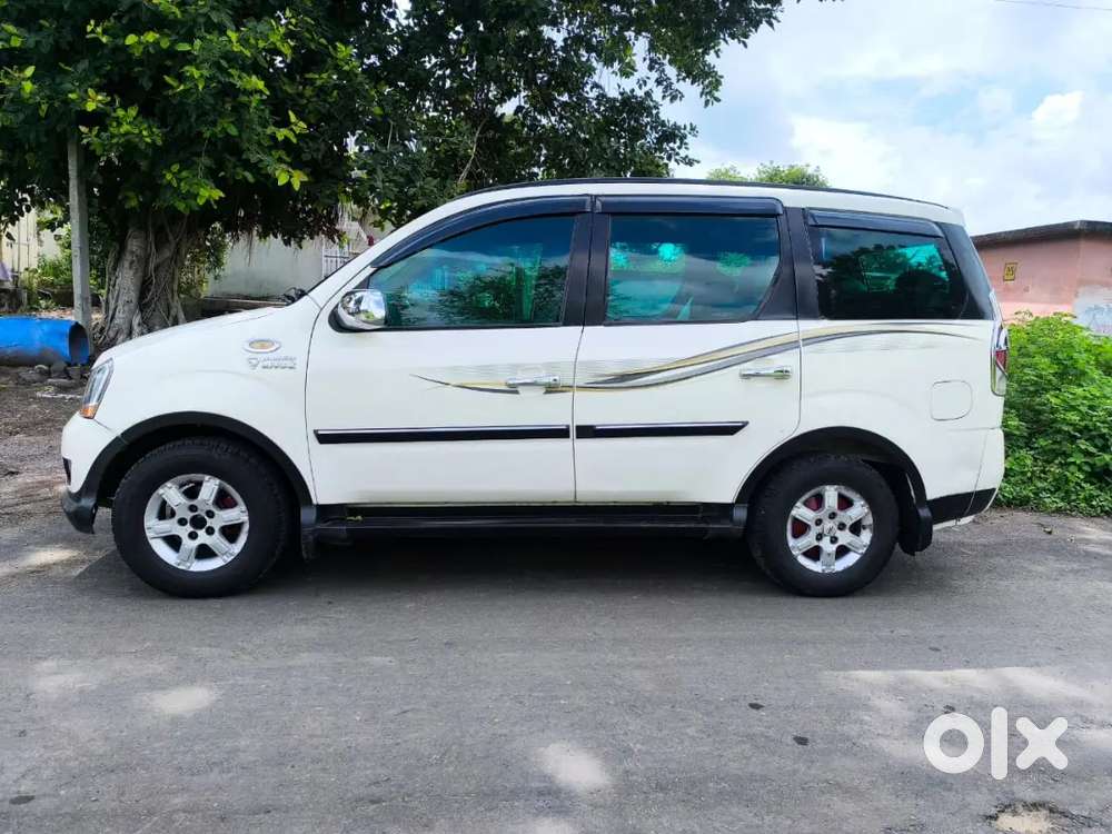Mahindra Xylo 2015