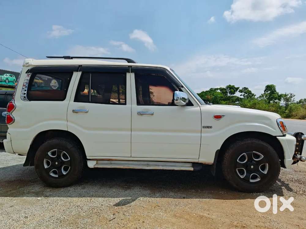 Mahindra Scorpio Classic 2014 Diesel 140000 Km Driven