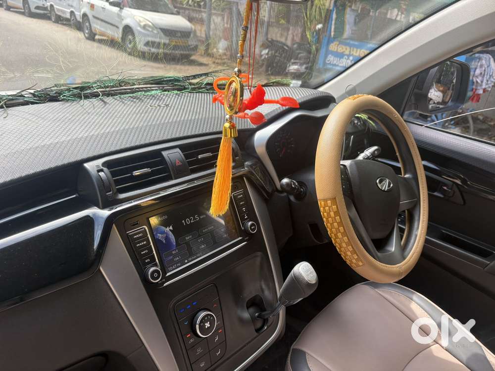 Mahindra Kuv 100 Mfalcon G80 K8 Dual Tone, 2019, Petrol