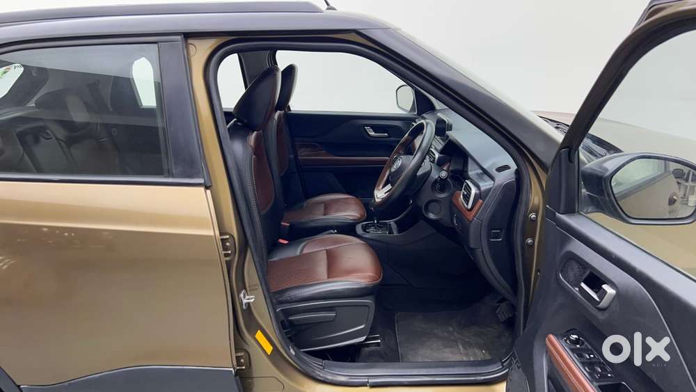 Tata Punch 1.2 Revotron Creative Amt Dual Tone, 2022, Petrol