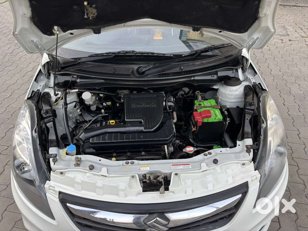 Maruti Suzuki Swift Dzire Vxi(o) Mt, 2016, Petrol
