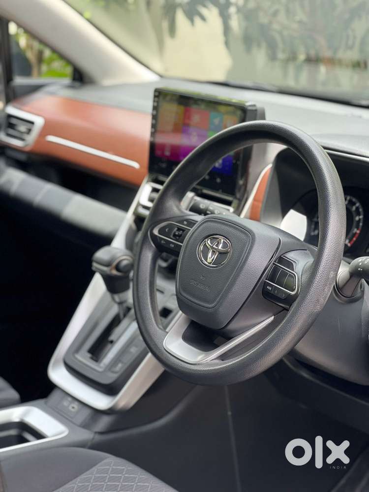 Toyota Innova Hycross 2.0 Gx 7 Str, 2024, Petrol