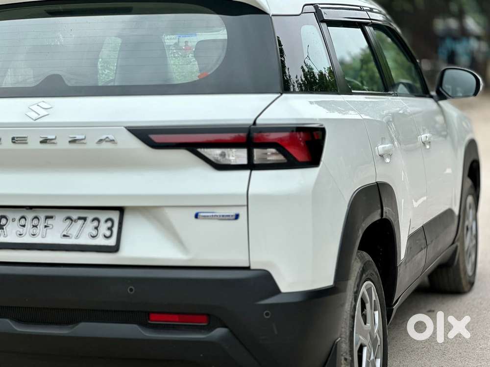 Maruti Suzuki Brezza 1.5 Vxi Smart Hybrid, 2022, Petrol