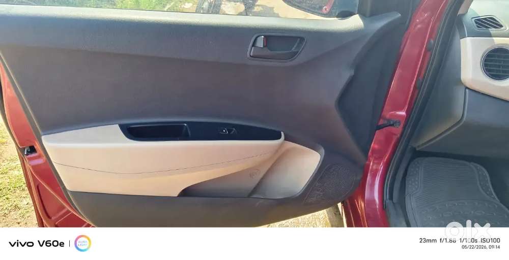 Hyundai Grand I10 2015 Diesel 80000 Km Driven