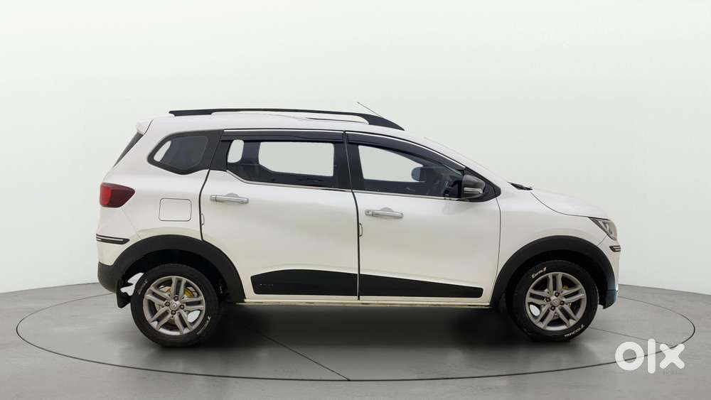 Renault Triber Rxz, 2021, Petrol