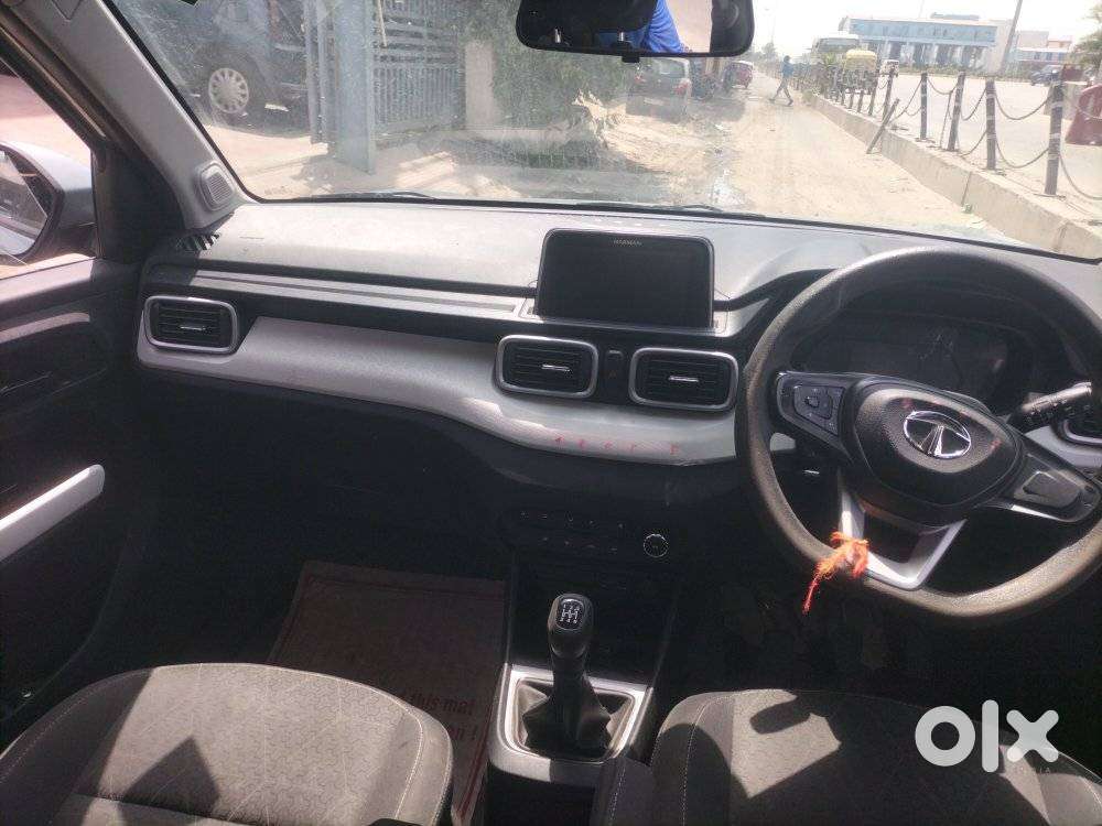 Tata Punch Accomplished Dazzle Sunroof Cng, 2024, Petrol