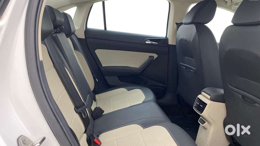 Skoda Slavia 1.0 Tsi Style At, 2023, Petrol