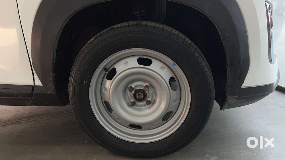 Nissan Magnite 1.0 Xe, 2023, Petrol