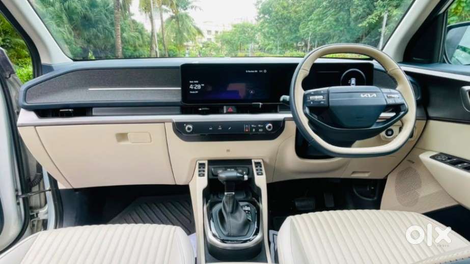 Kia Carens Clavis G1.5 Turbo Dct Htx Plus 7-seater, 2025, Petrol
