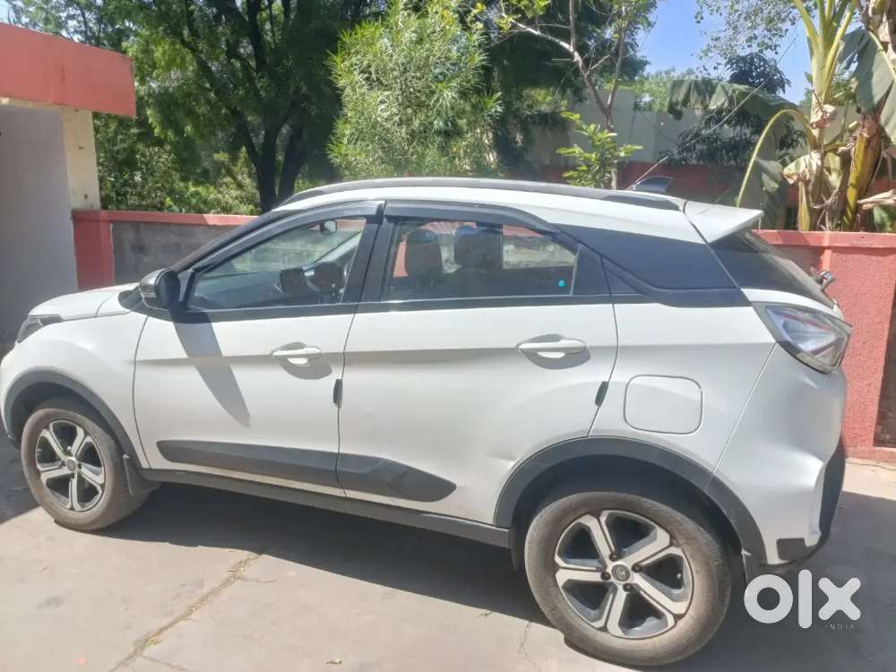 Tata Nexon Xza Lx Available Till 3pm On 26th April