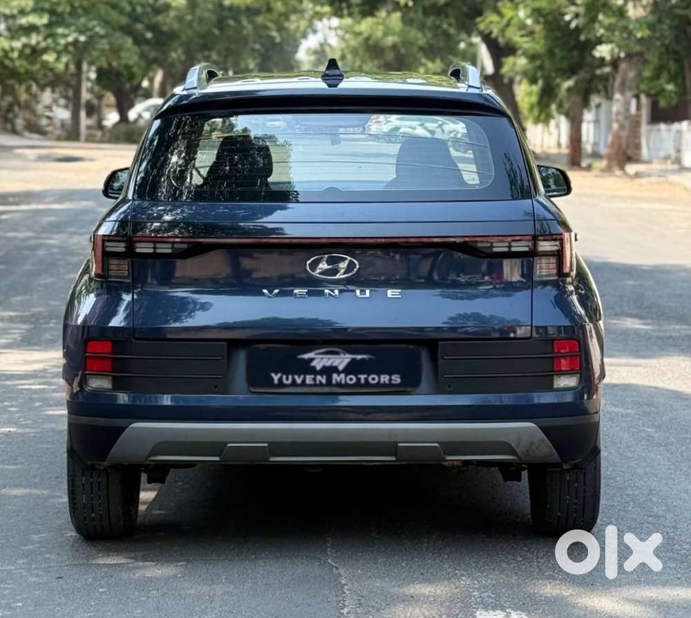Hyundai Venue 1.2 S (o), 2022, Petrol