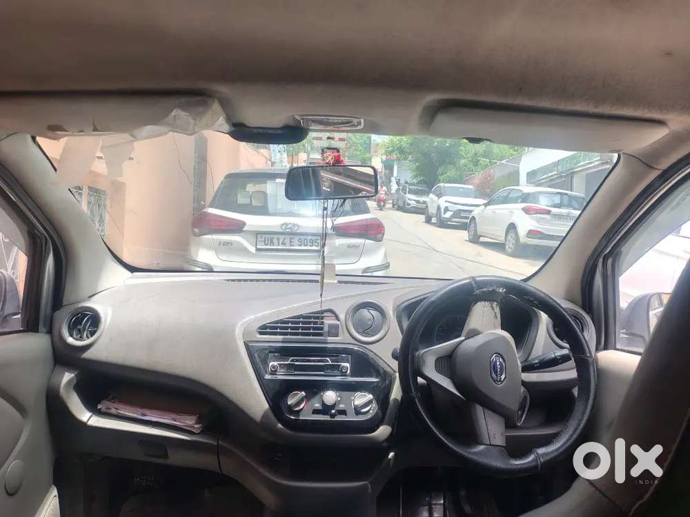 Datsun Redigo Limited 2016
