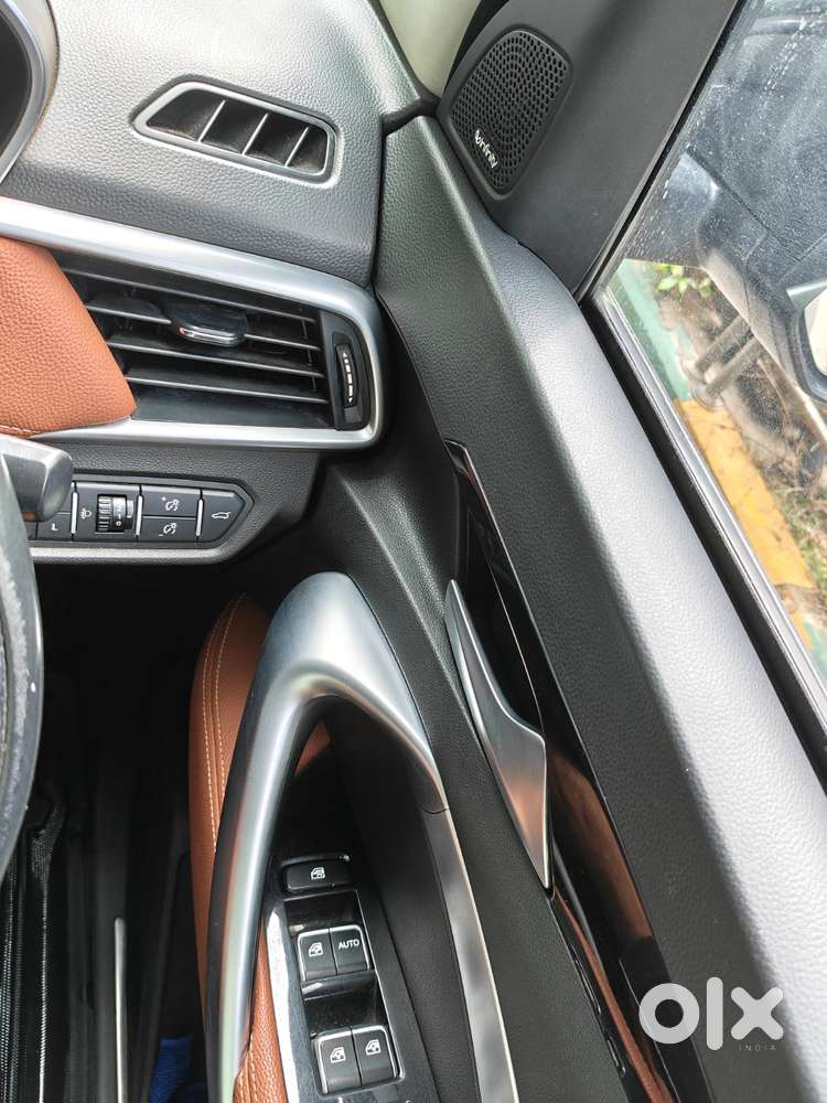 Mg Hector Plus 1.5 Sharp Turbo Cvt 6 Str, 2021, Petrol