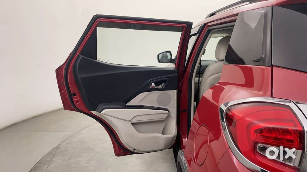 Mahindra Xuv300 W8 Option, 2021, Petrol