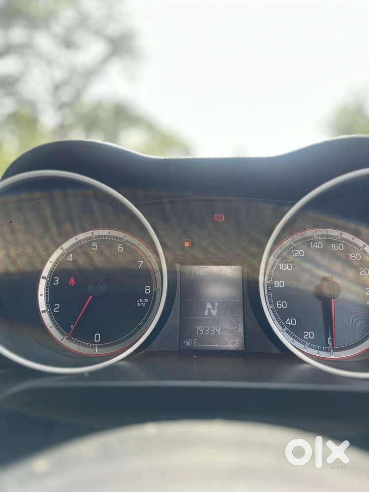 Maruti Suzuki Swift Zxi Plus Amt Dual Tone, 2018