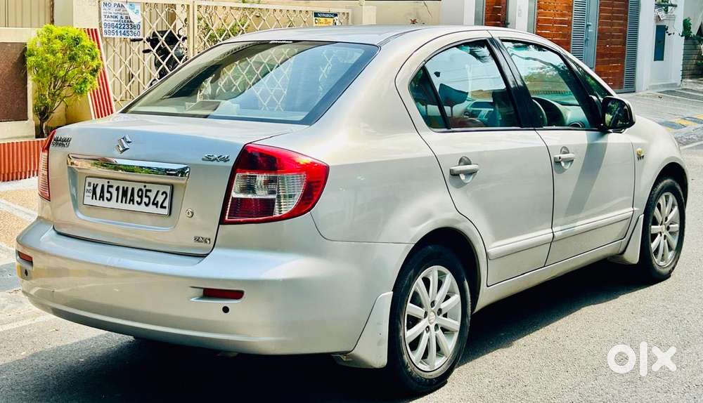 Maruti Suzuki Sx4 Zxi, 2011, Petrol
