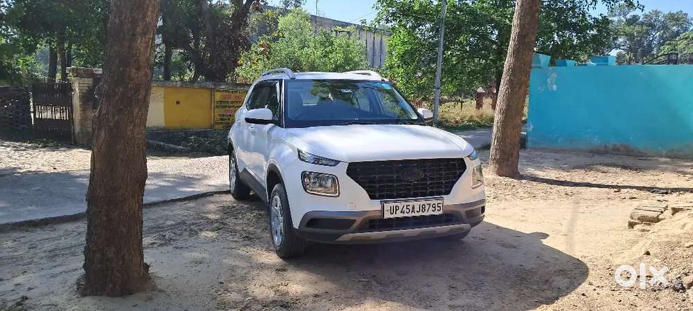 Hyundai Venue 2021 Petrol Well Maintained
