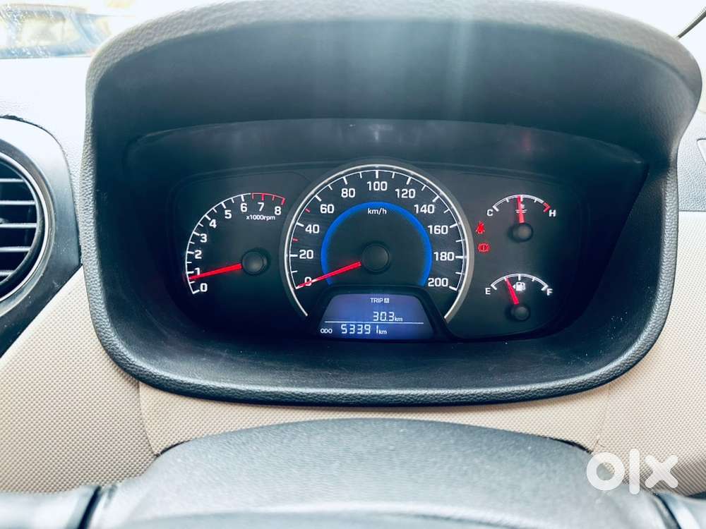 Hyundai Grand I10 2016 Petrol Well Maintained