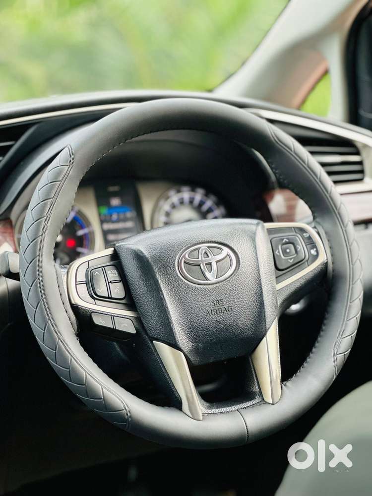 Toyota Innova Crysta 2.4 V, 2017, Diesel