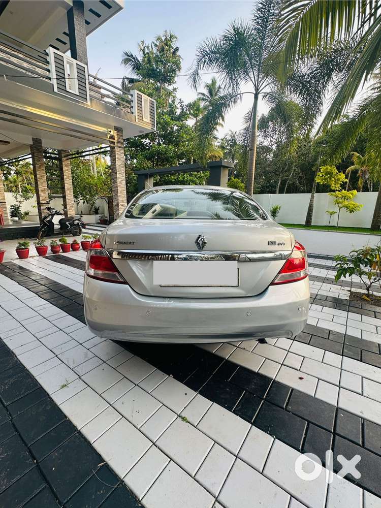 Renault Scala Rxl Petrol Automatic, 2014, Petrol