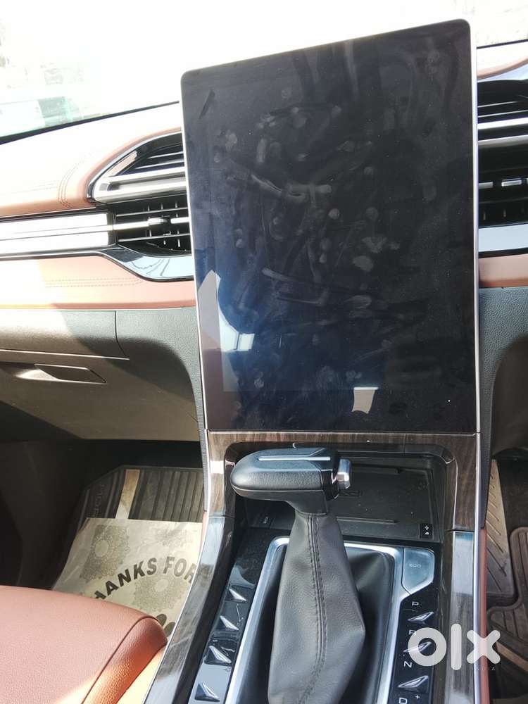 Mg Hector Plus 1.5 Hybrid Super Turbo 7 Str, 2023, Petrol