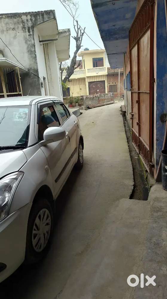 Maruti Suzuki Dzire 2016 Cng