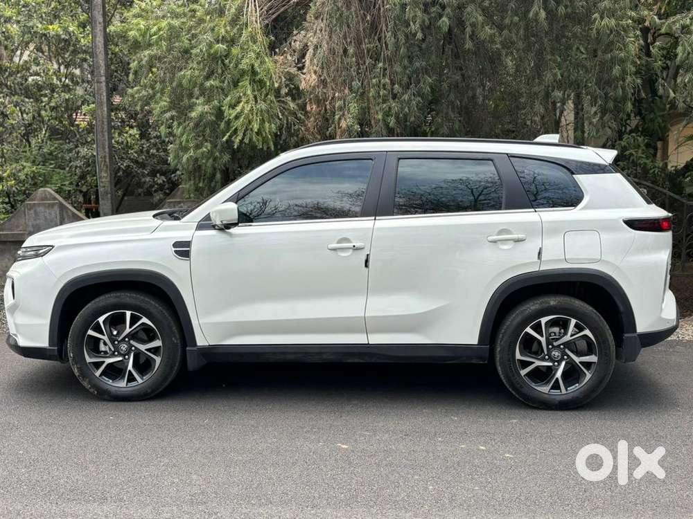 Toyota Urban Cruiser Hyryder 2024 Petrol 22000 Km Driven