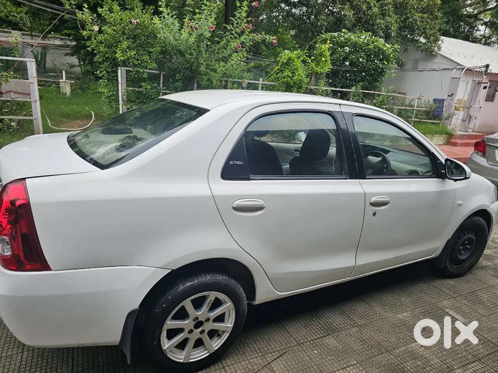 Excellent Condition Without Any Scratches With Alloys
