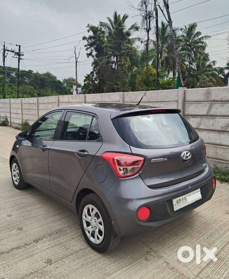 Hyundai Grand I10 Magna O At Petrol, 2017, Petrol