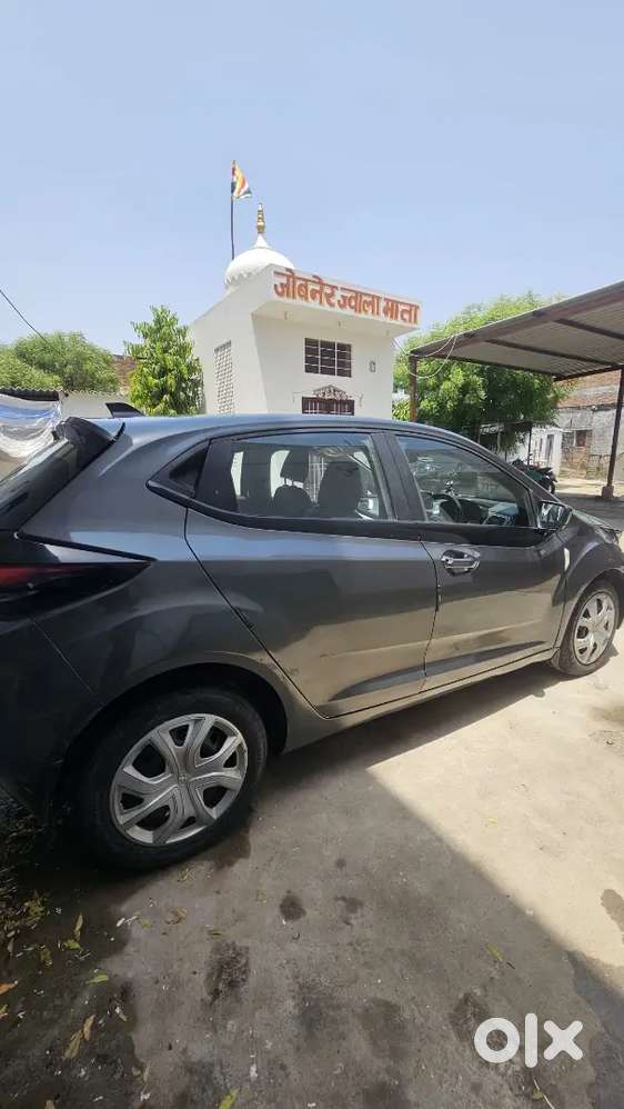 Tata Altroz Xm S For Sale