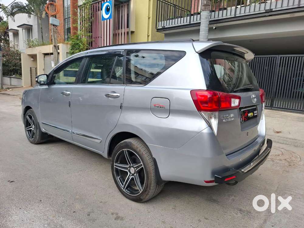 Toyota Innova Crysta 2.4 V 7 Str, 2016, Diesel