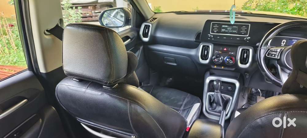 Kia Sonet Petrol 2021