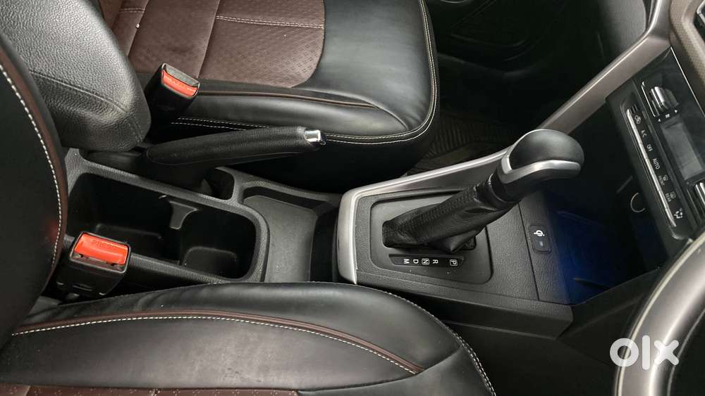 Maruti Suzuki Vitara Brezza 1.5 Zxi Plus At, 2022, Petrol