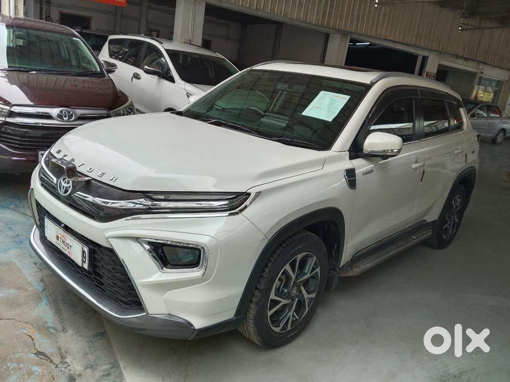 Toyota Urban Cruiser Hyryder 7 Seater V At Awd, 2023, Petrol